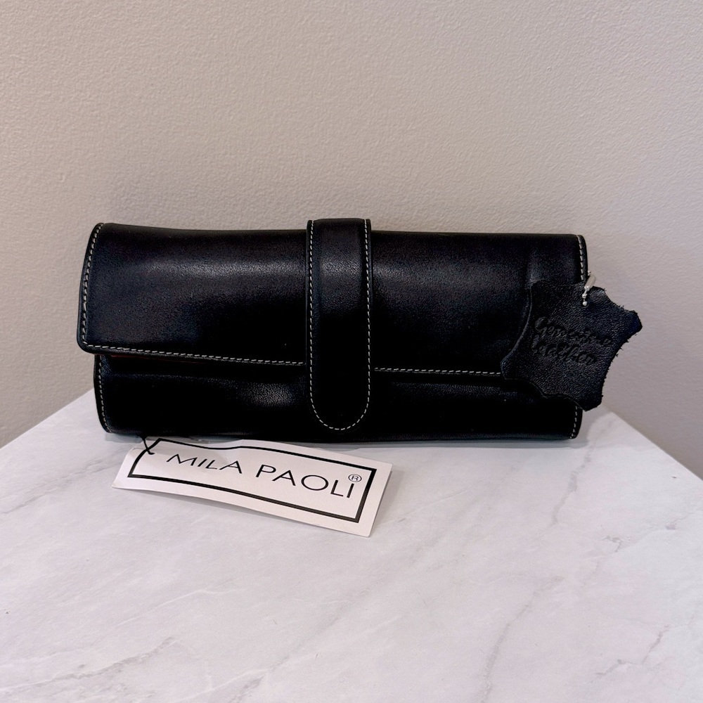 🔥NWT Mila Paoli Black Leather Clutch🔥